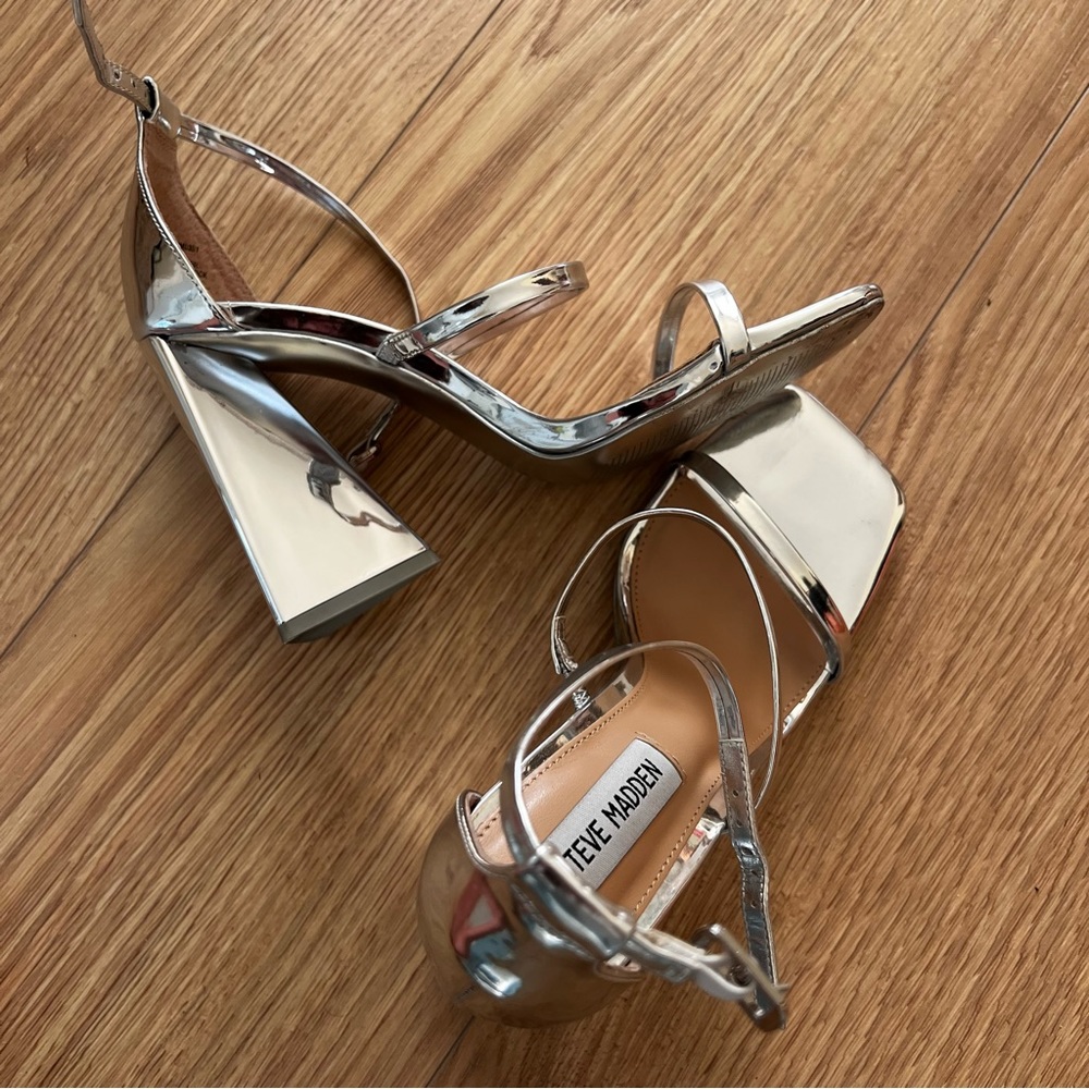 Steve Madden Silver Heels